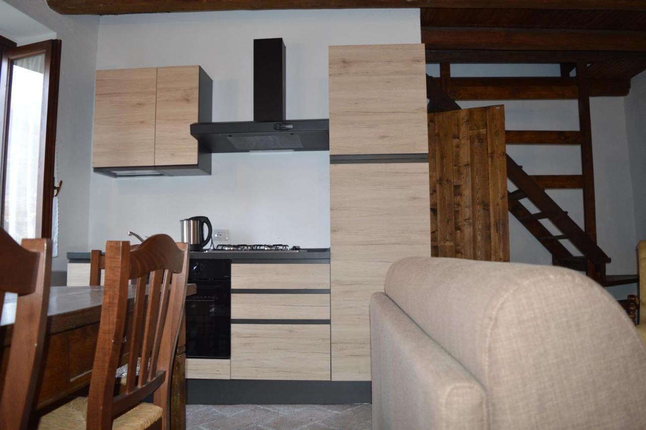 Il Pensiero Apartment Lenno Bilik gambar