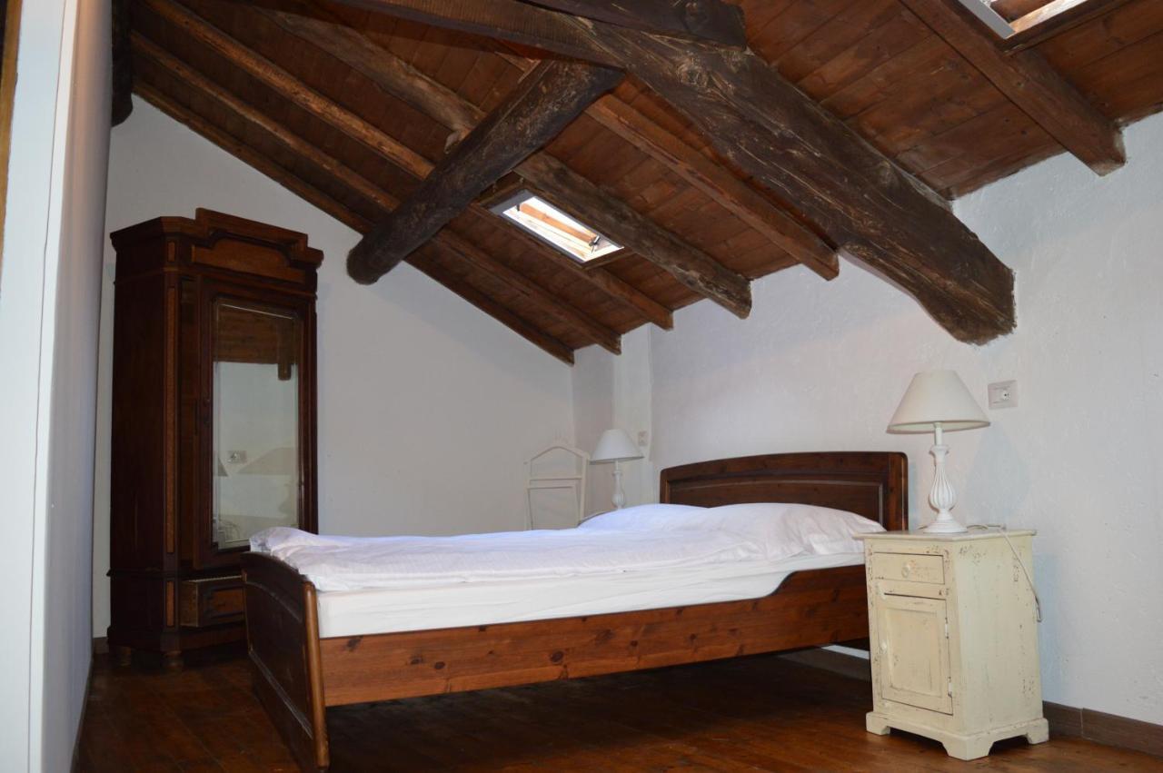 Il Pensiero Apartment Lenno Bilik gambar