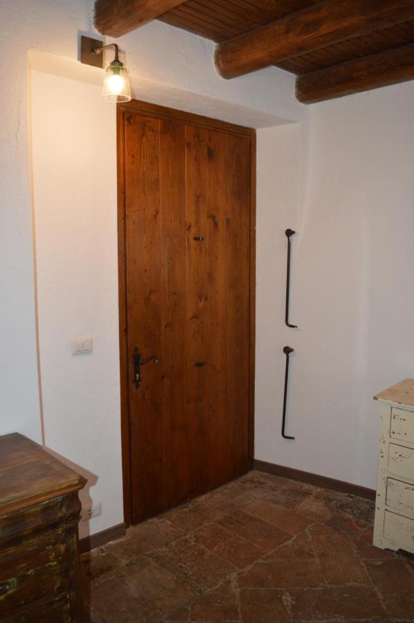 Il Pensiero Apartment Lenno Bilik gambar